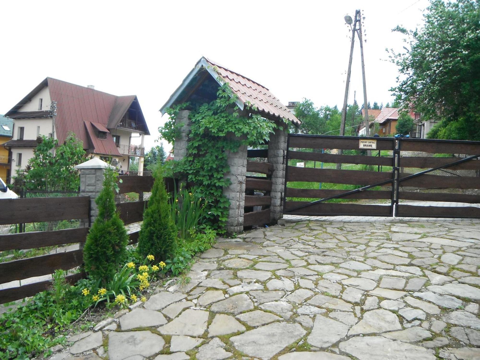 Dom Goscinny Dudek Krynica Zdroj Luaran gambar